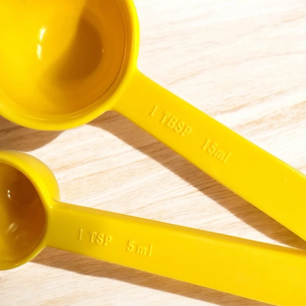 Williams Sonoma Yellow Melamine Measuring Spoon Set